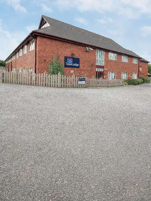 Travelodge Northampton Wootton Hotels in Grange Park