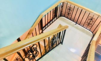 Hillside Gardens Ltd