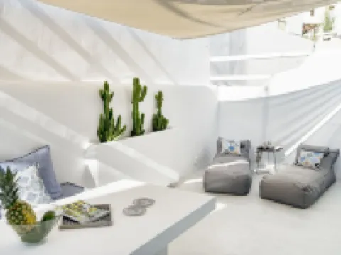 Adastra Ithaca Luxury Suites イタキ島のホテル