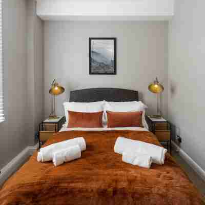 Superior Stays Luxury Apartments - Bath City Centre Rooms