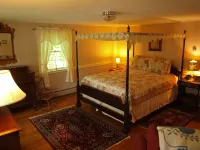 Colonel Spencer Inn Hotels in Campton