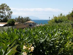 Elisa Seaside Luxury Suite Private Hot Tub, Beach