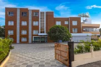 Hotel Landmark Aura Hotel in zona Dhirubhai Ambani Life Science Centre