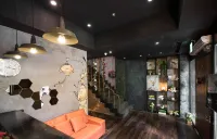 앳 홈 호텔 중산