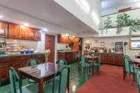 Baymont Inn & Suites by Wyndham Swanton/Toledo Airport - breakfast