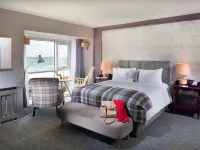 Armada Hotel Hotels in Clare