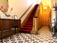 Torrington Hall Hotels in Saint Albans District