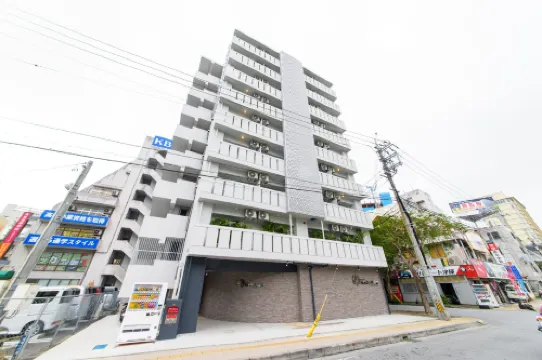 Mr.KINJO in 旭橋駅前＜那覇市泉崎＞