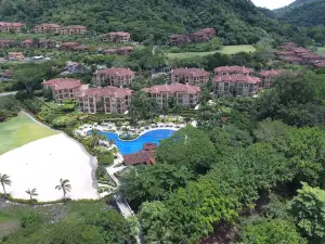 Stay in CR Los Suenos Condos