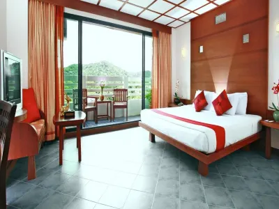 Hua Hin Loft Hotel dekat Hua Hin Railway Station