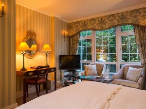 Longueville Manor