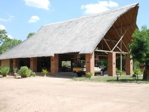 蒙特貝羅戈龍戈薩野生動物園營地旅館