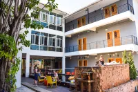 Mad Monkey Chiang Mai Các khách sạn ở 