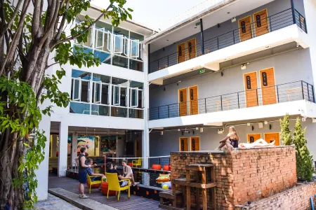 Mad Monkey Chiang Mai