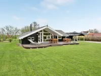 "Tore" - 200m from the Sea - 3-Star