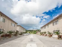 Southern Village Okinawa - parcheggio