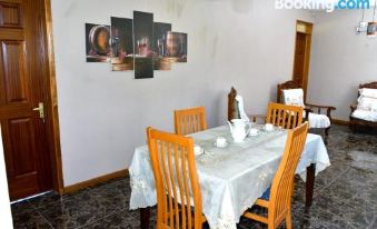 5 Bedrooms Appartement with Sea View Furnished Garden and Wifi at Riambel