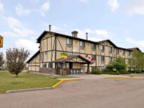 Super 8 by Wyndham Regina Hotels in Regina
