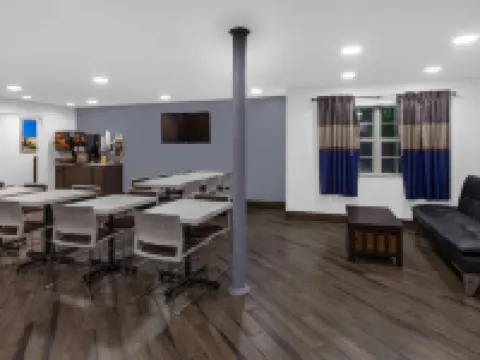 Microtel Inn & Suites by Wyndham BWI Airport Baltimore Hotels in Linthicum Heights