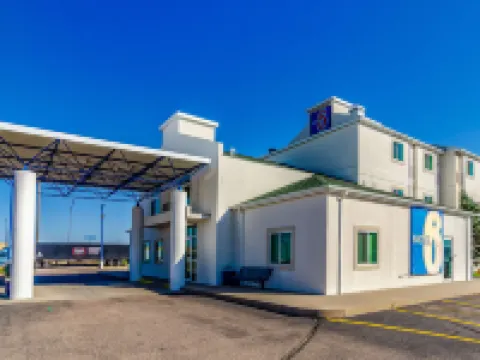 Super 8 by Wyndham Sidney NE Hoteles en Sidney