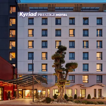 Kyriad Prestige Lyon Est - Saint Priest Eurexpo Hotel and Spa