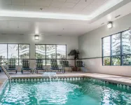 Quality Inn Near Walden Galleria Mall - Pools