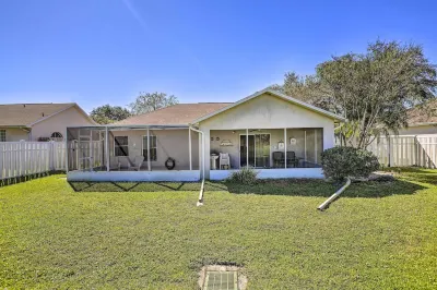 Bright Titusville Retreat w/ Lanai - Wfh Friendly!