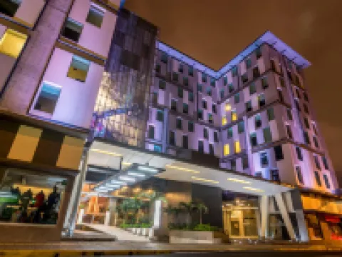 Urban Green Hotel & Suites Hotels near San José Central Market