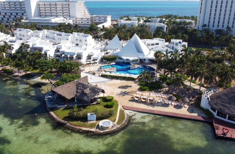 SUNSET MARINA RESORT & YACHT CLUB - Updated 2023 Prices & Hotel Reviews  (Cancun, Mexico)