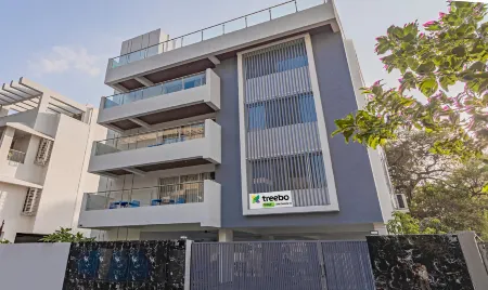 Treebo Atithi Comforts Inn Отели рядом с достопримечательностью «оз. Пашен»