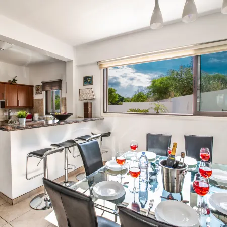 Protaras Holiday Villa Av6