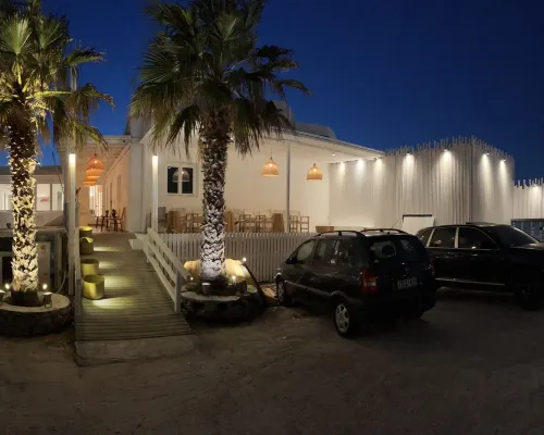 Majestic Mykonos Hotels in der Nähe von Strand Korfos