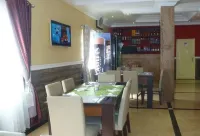 Wise Penny Suites and Spa