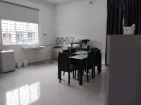 3 Airconditioned Bedroom in Muar Town