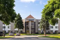 Baymont by Wyndham Shakopee Hotels in Prior Lake