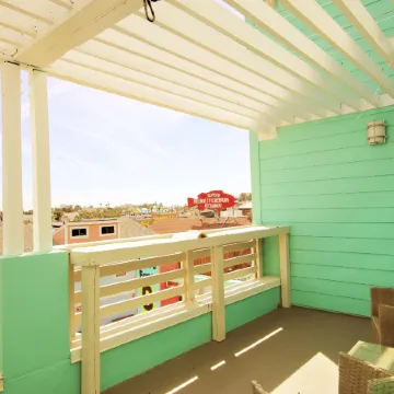 John's Pass Hotel