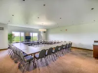 Motel 6 Headingley, MB - Winnipeg West Hotels near Assiniboia Downs