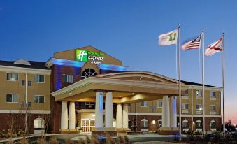 Holiday Inn Express & Suites Florence Northeast
