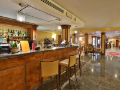 โรงแรมเบสท์เวสเทิร์น แกรนด์ กวินิจี โรงแรมในลุกกา