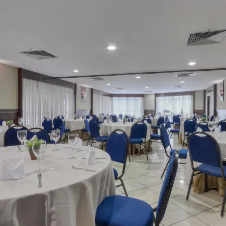 Iate Plaza Hotel