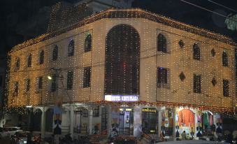 Hotel Kirti Plaza