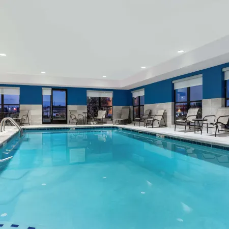 Hampton Inn & Suites Muncie