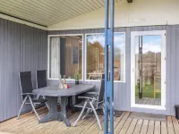 "Gunvor" - 1km from the Sea