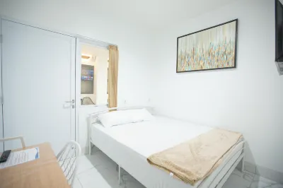 My Stay Semarang Hotell i Wonotingal