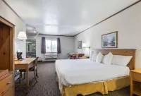 Days Inn by Wyndham Mackinaw City/Bridgeview Area