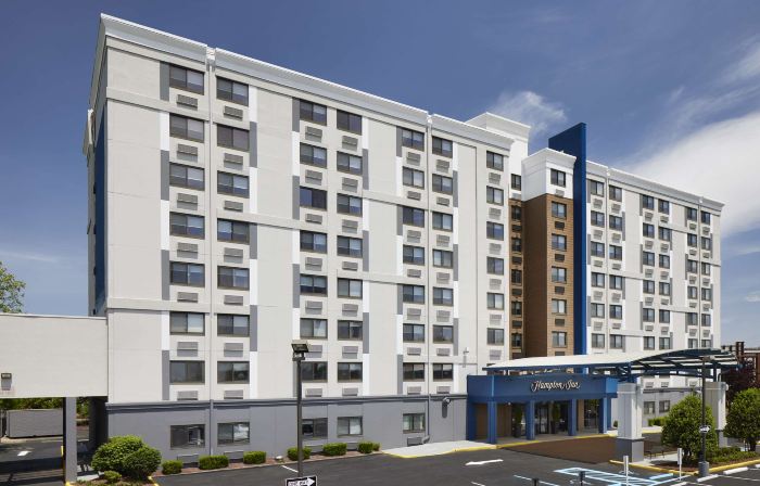 Hampton Inn by Hilton Newark Airport