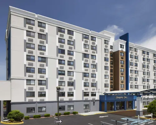 Hampton Inn by Hilton Newark Airport Hotels in Newark