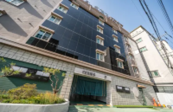 Series Hotel フンム公園周辺のホテル