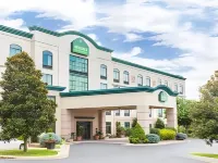 Wingate by Wyndham Lexington Hotels near Devils Backbone Brewing Company - Outpost Tap Room & Kitchen
