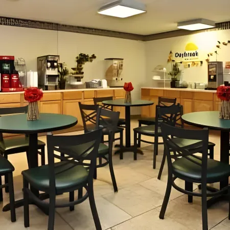 Days Inn by Wyndham Waynesboro